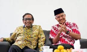 Duet Ganjar- Mahfud Muncul di Saat Koalisi Besar Masih Maju Mundur